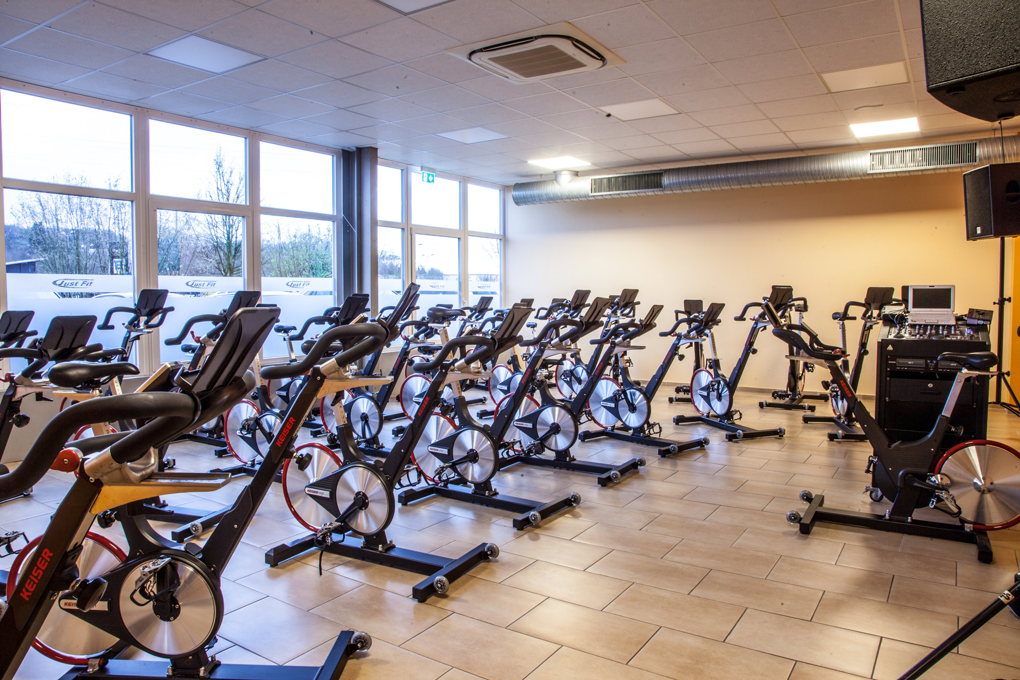 Indoorcycling Fitnessstudio Just Fit 04 Classic